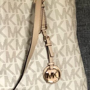 Michael Kor’s Tote Bag